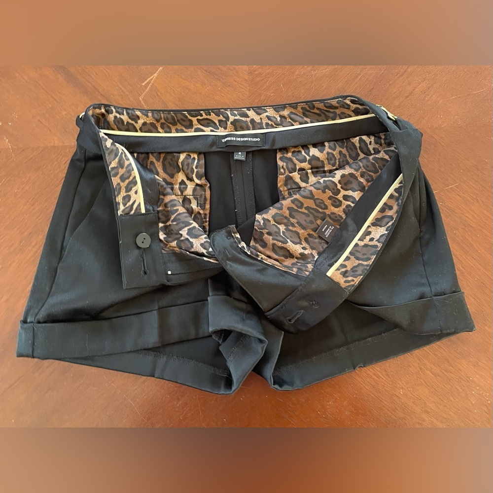 Y2K ERA EXPRESS BLACK SATIN SHORTS WITH HORSE-BIT GOLD DETAILS - SIZE 4 - Picture 5 of 9